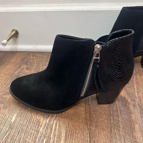 Vionic Black Anne Ortho Snake Print Leather/Suede Ankle Boots Size 9 - Picture 4 of 16